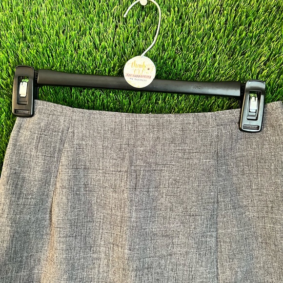 👚Basic grey skirt - Picture 4 of 9